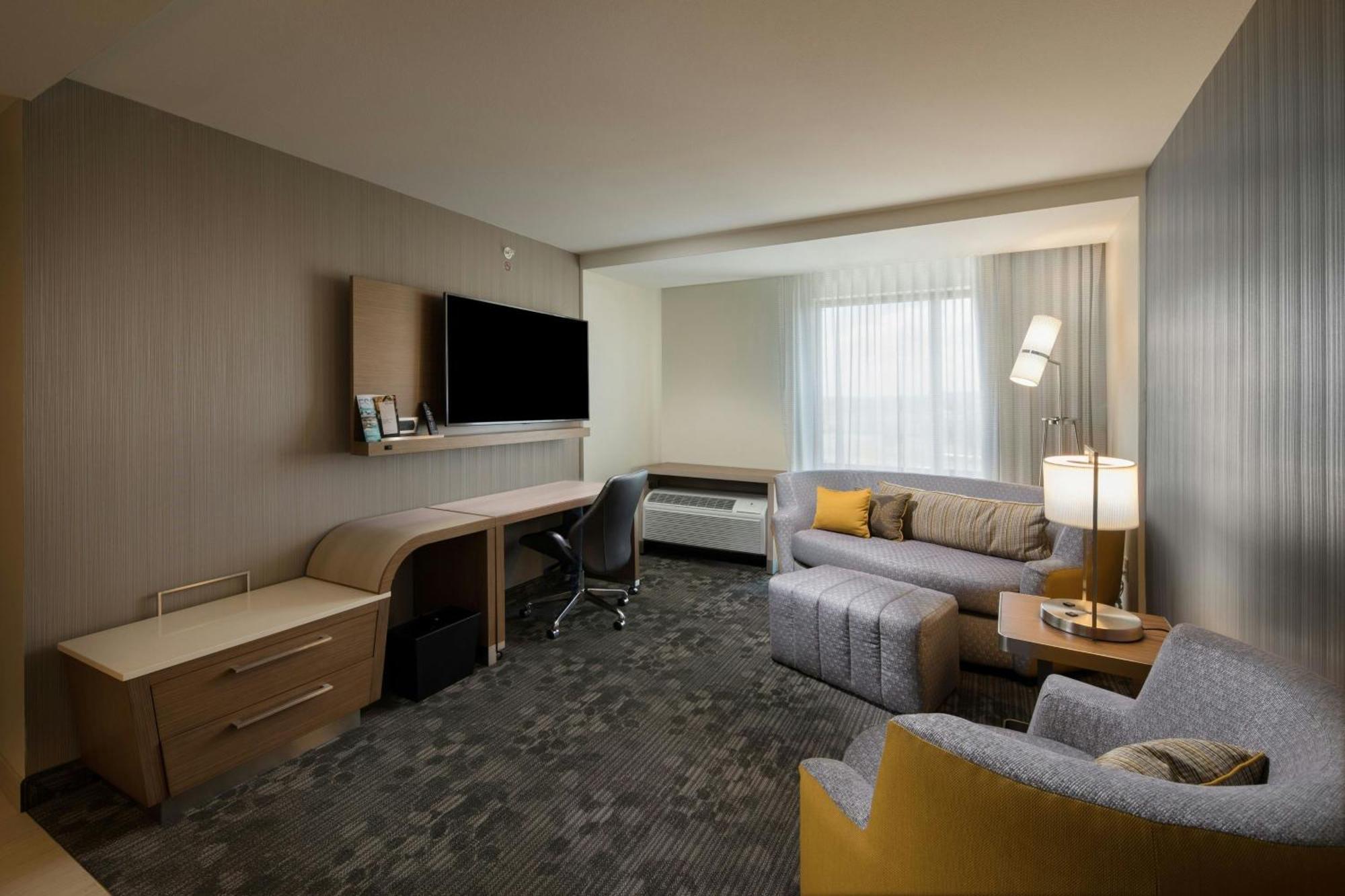 Courtyard By Marriott Russellville Buitenkant foto
