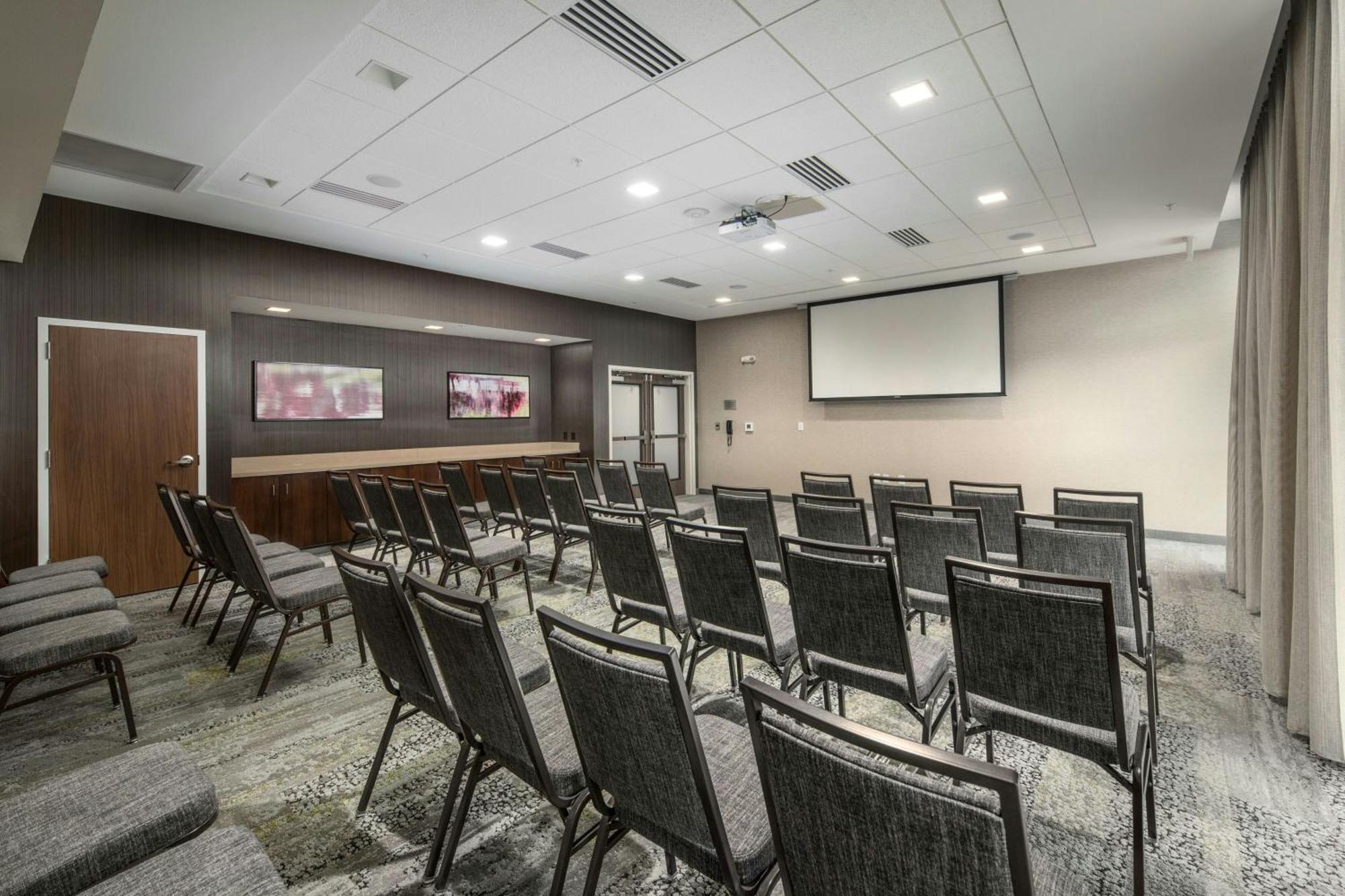 Courtyard By Marriott Russellville Buitenkant foto